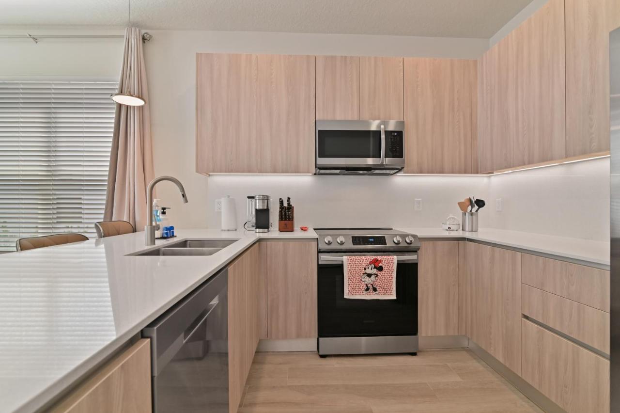 New Modern & Spacious Townhouse Near Disney - 4Br And 3Fb 올랜도 외부 사진