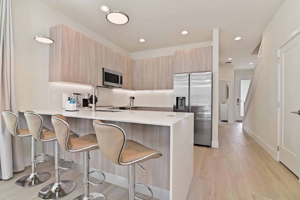 New Modern & Spacious Townhouse Near Disney - 4Br And 3Fb 올랜도 외부 사진