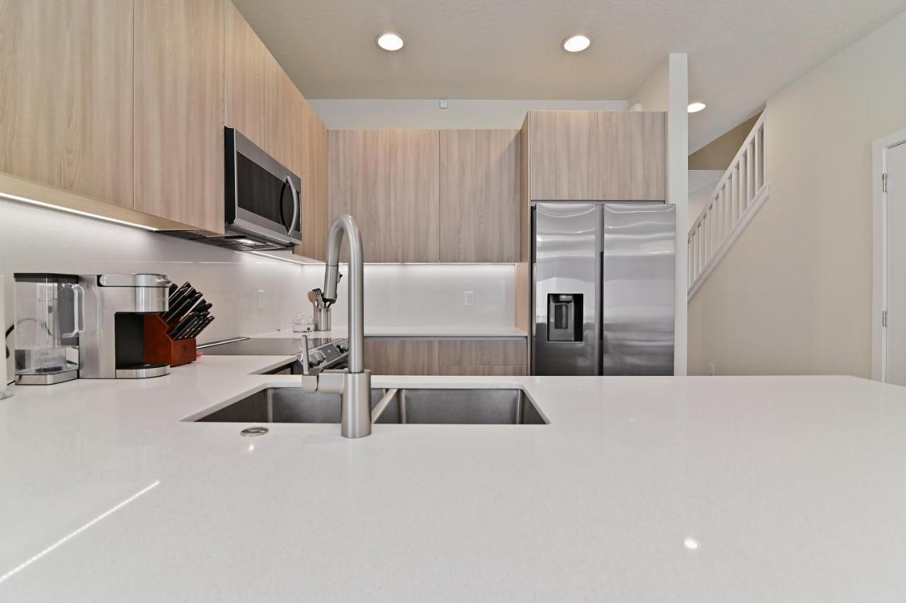 New Modern & Spacious Townhouse Near Disney - 4Br And 3Fb 올랜도 외부 사진